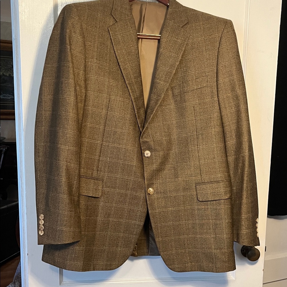 Hickey Freeman Tan Checkered Blazer with blue and rust accents size 46R